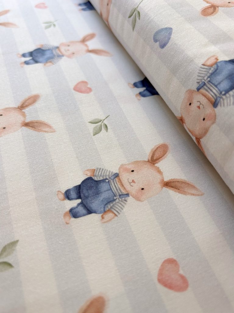 Algodón estampado · conejitos con peto