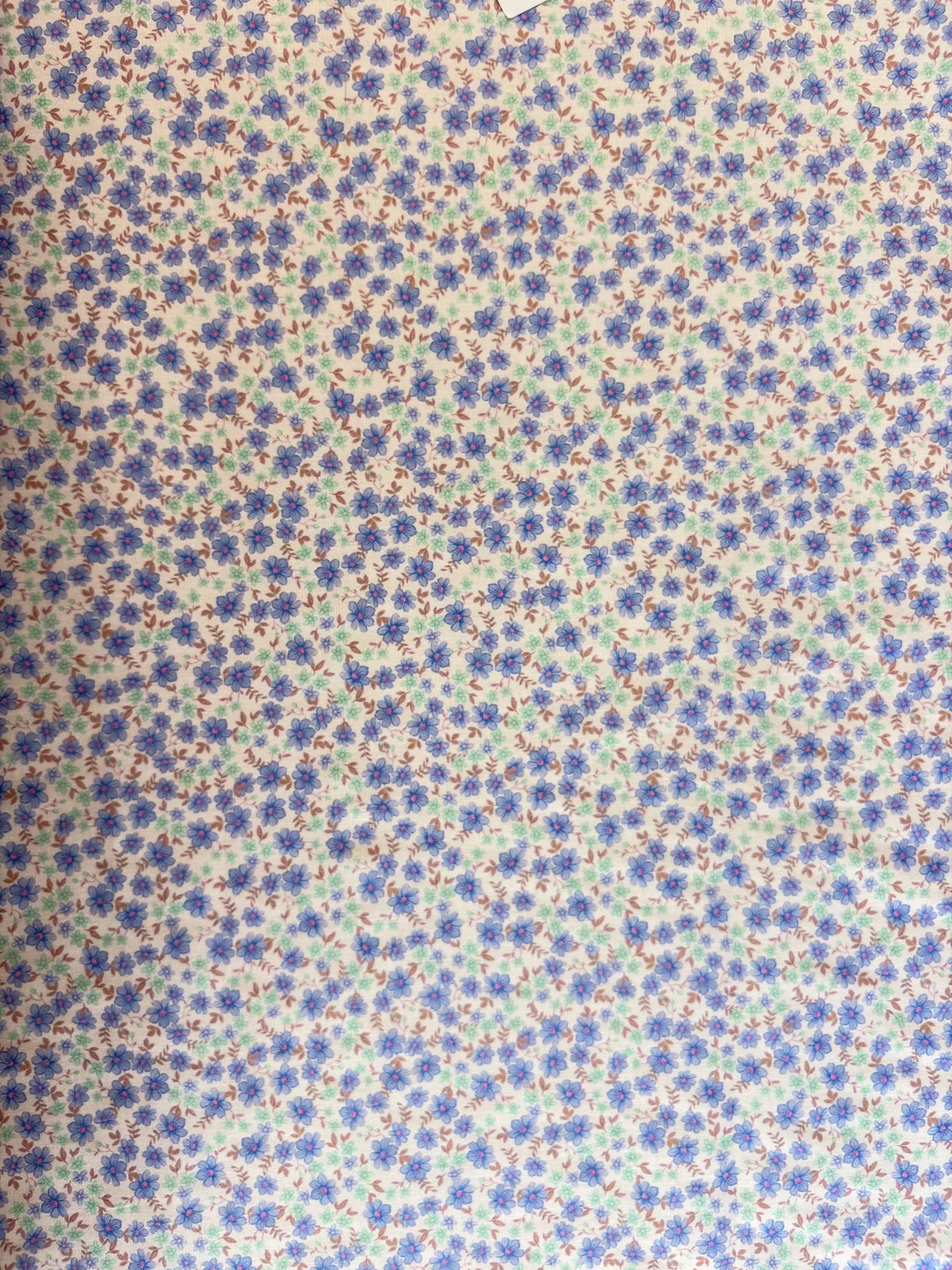 Algodón estampado con margaritas azules